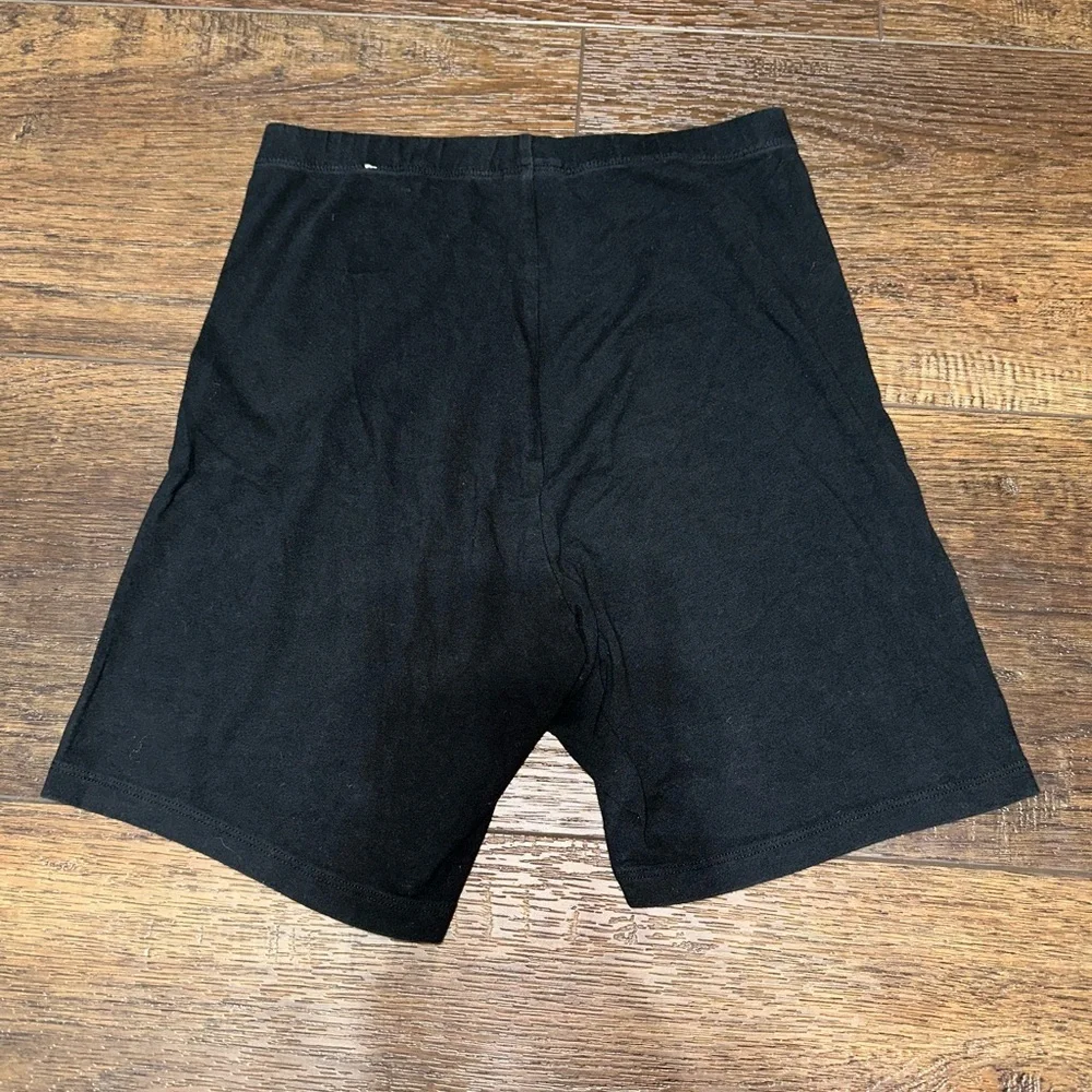 PINK Victoria's Secret Women’s Spandex Biker Shorts - Picture 9 of 10